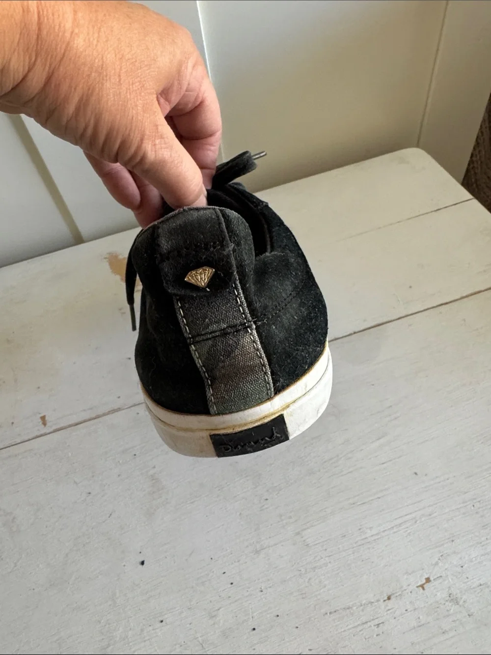 Diamond Black Suede Men's Low-Top Sneaker- only left side sneaker